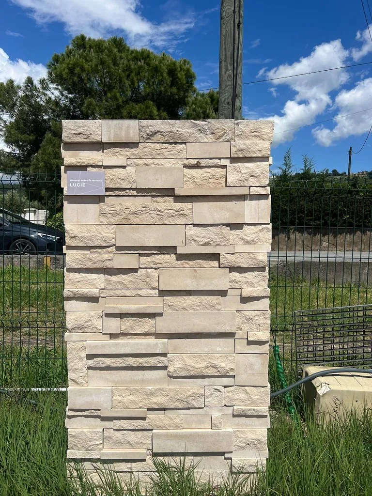 Lucie - parement contemporain et original