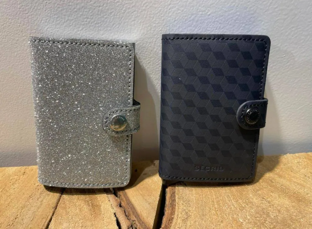 trouver le Mini Wallet SECRID près de Dieppe 76