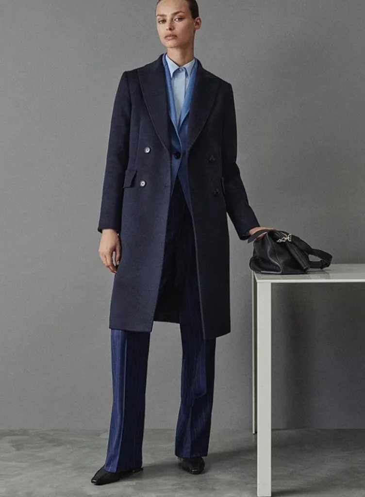 Les collections automne/hiver 20/21 Max Mara chez Sacha le Concept Store du Luberon.