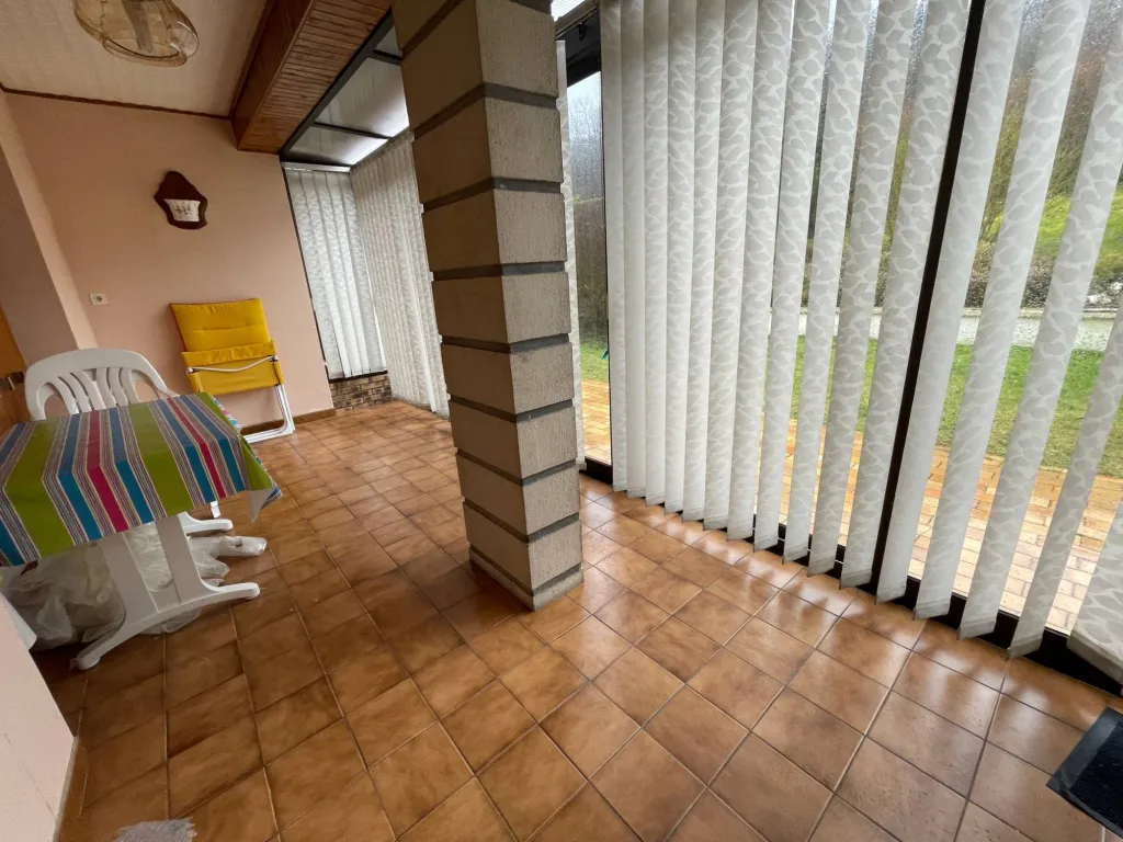 grenier aménagé d'une grande pièce de 30m²