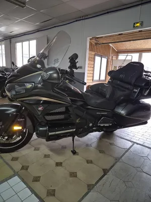HONDA GL 1800 GOLD WING