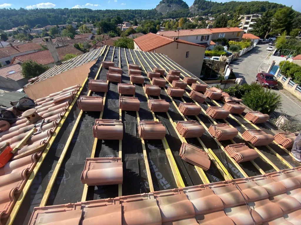 pose de tuiles sur gardanne