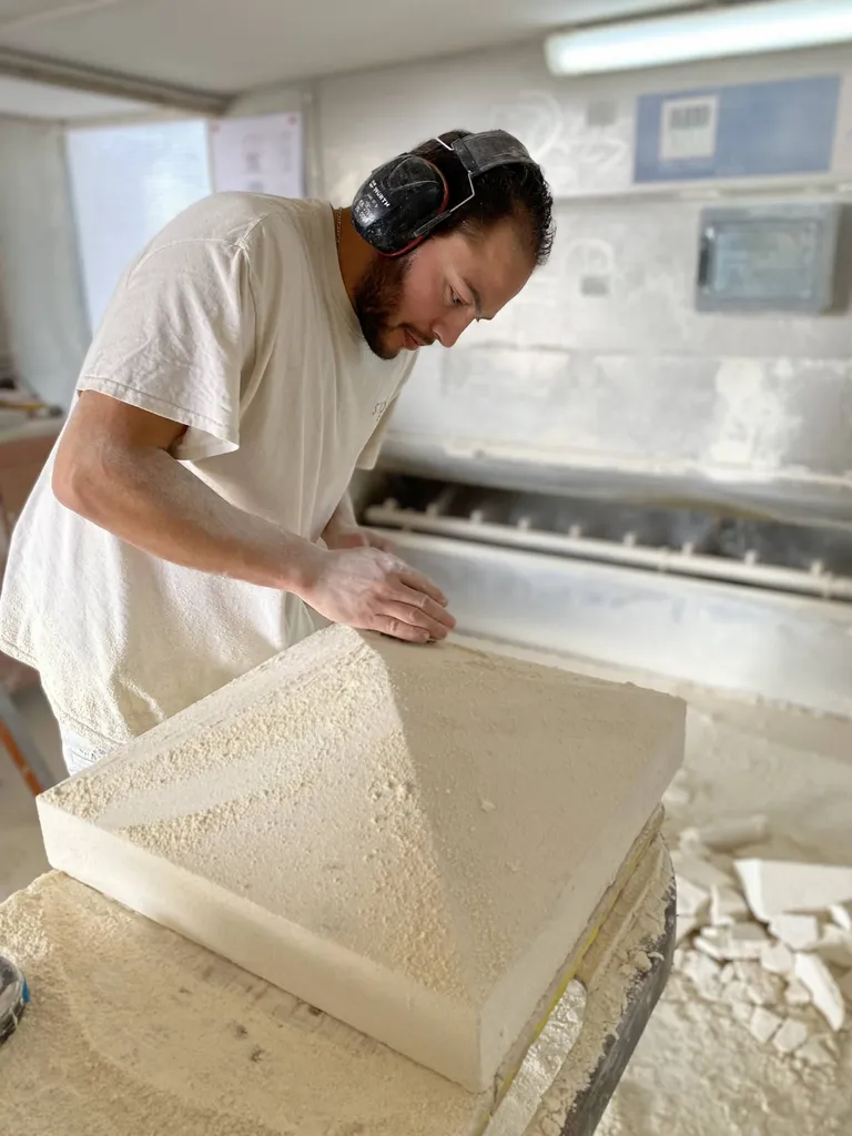 Chapiteau en Pierre d'Estaillade