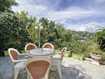 Maison 7 pièce(s) 5 chambre(s) 175 m² Les Issambres (83380)