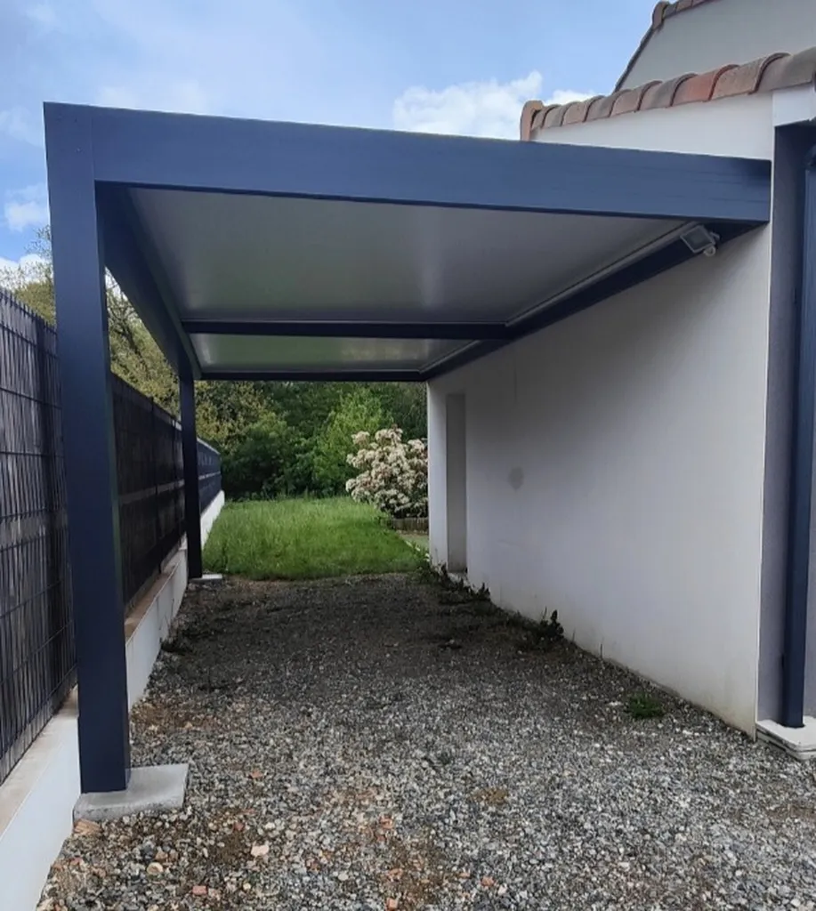 Carport aluminium de type Carisma  à Saint-Lys Haute-Garonne