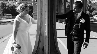 Un Mariage sur le thème Orchidées et Tropique pour une ambiance chic en croisière sur la Seine à Paris