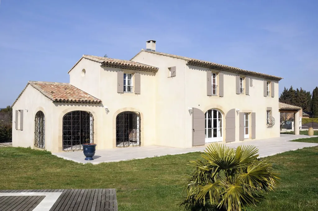 Constructeur de maison traditionnelle sur Salons de Provence 