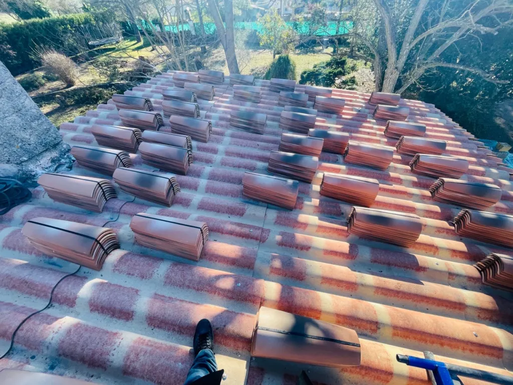 pose de tuiles canal sur bouc bel air