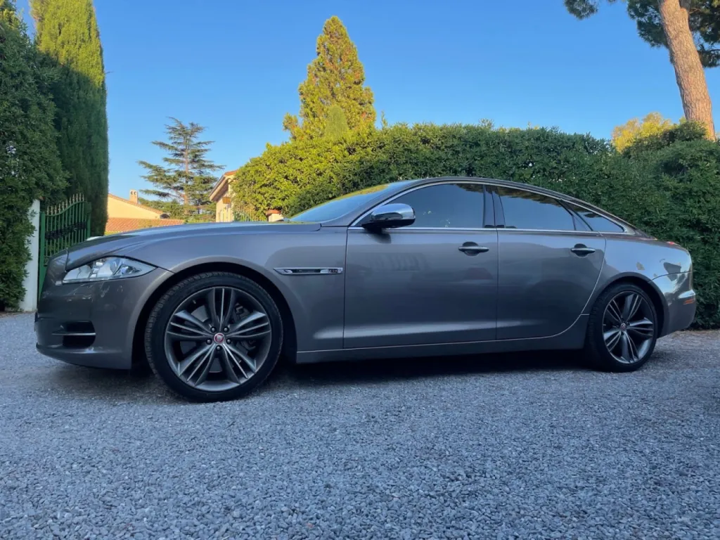 Vitres teintées Jaguar XJR à Monaco proche de Saint-Jean-Cap-Ferrat 06.