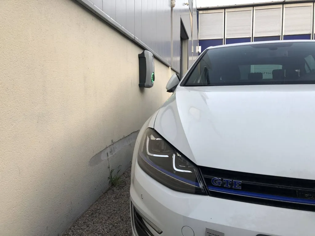 Borne de recharge pour e golf à Marseille