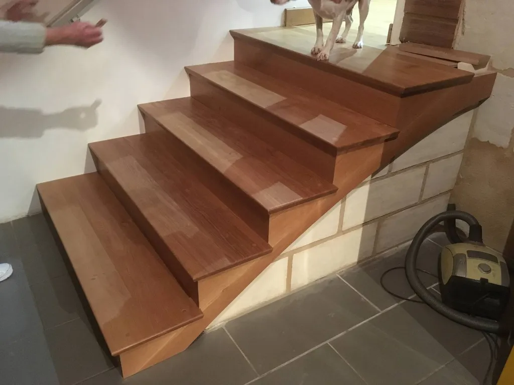 Habillage en Chêne de marches d'escalier en Dordogne