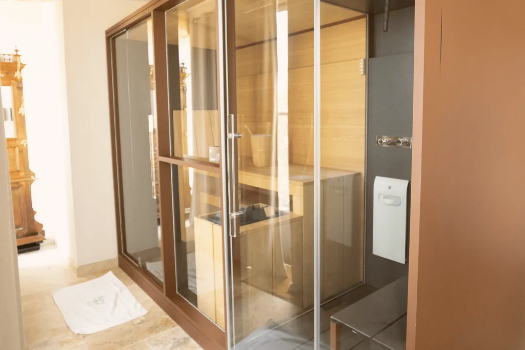 A tranquil wellness sanctuary in the Luberon featuring panoramic views, modern sauna and hammam facilities and complete moments of renewal.