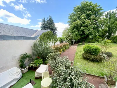 Saint Germain en Laye un appartement de 129 M2 au dernier étage près du château avec un box