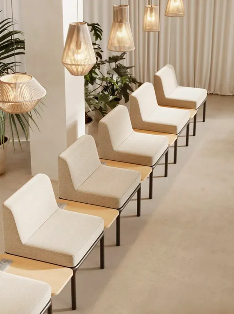 Chaises d'Attente avec tablettes Lotua Sokoa