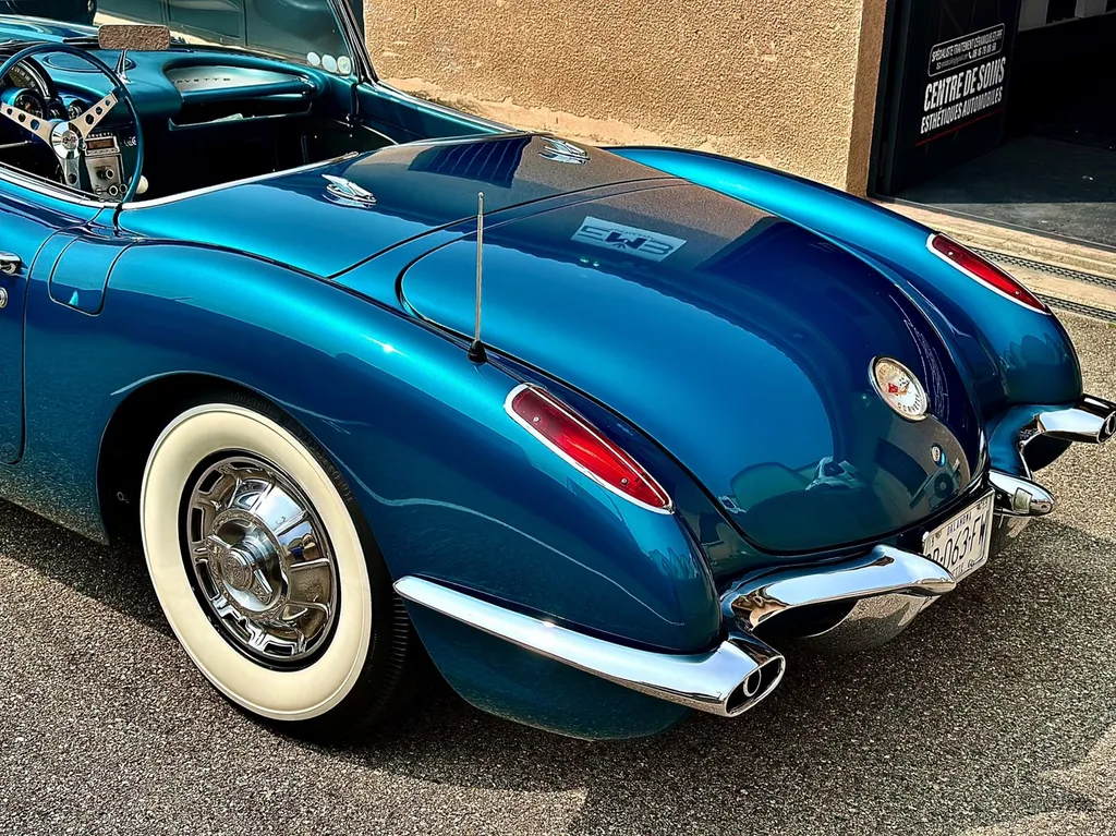 protection carrosserie traitement céramique Gyeon infinite Lyon Chevrolet corvette C1 1959