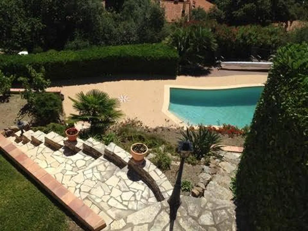 GRANULAT DE MARBRES-PLAGE DE PISCINE