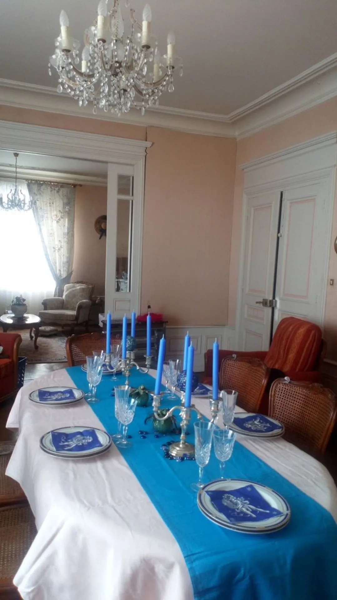 A vendre Maison de maître 265m² avec 7 chambres, parquet ancien, dépendance et garage double, terrain clos 980m², fort potentiel rénovation au cœur du Tréport 76470.