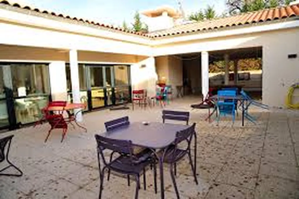 Etablissement de Santé Gardanne 13120 La Maison de Gardanne et La Villa Izoi