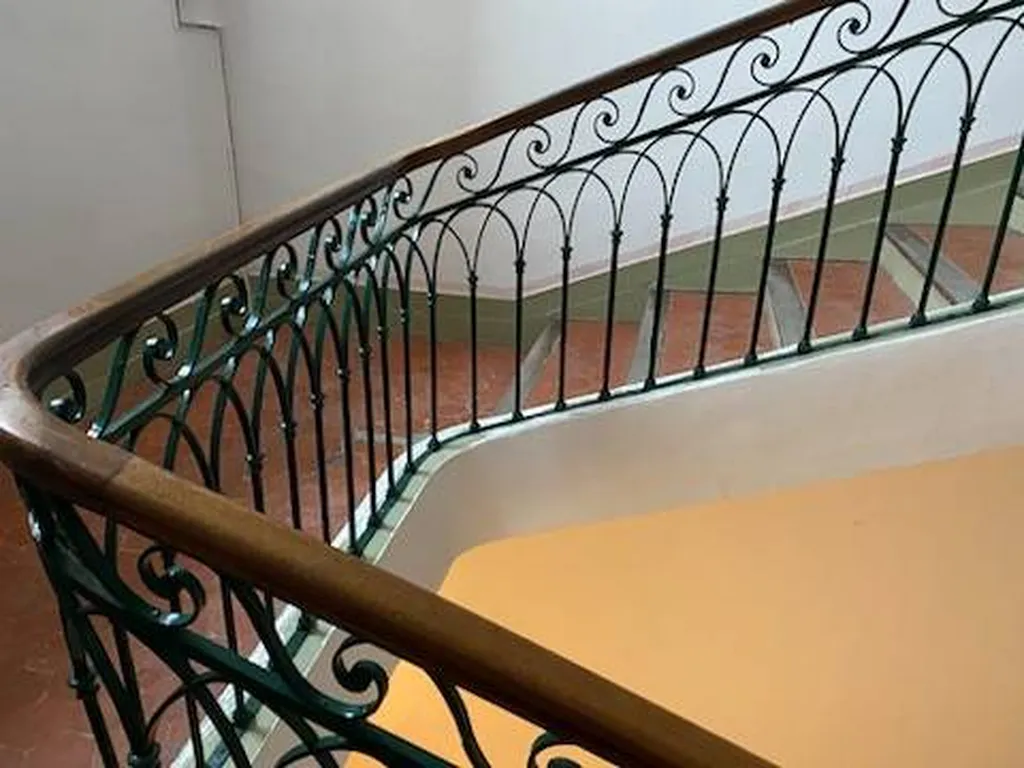 Travaux de rénovation d'un immeuble à Simiane