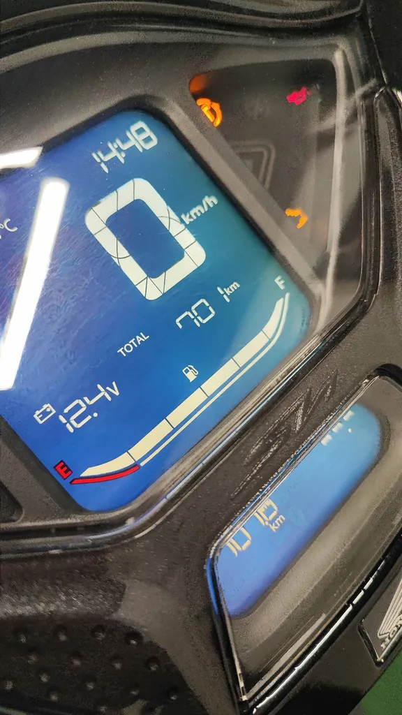 HONDA SH 350 DU 03/2025 AVEC 700 KM