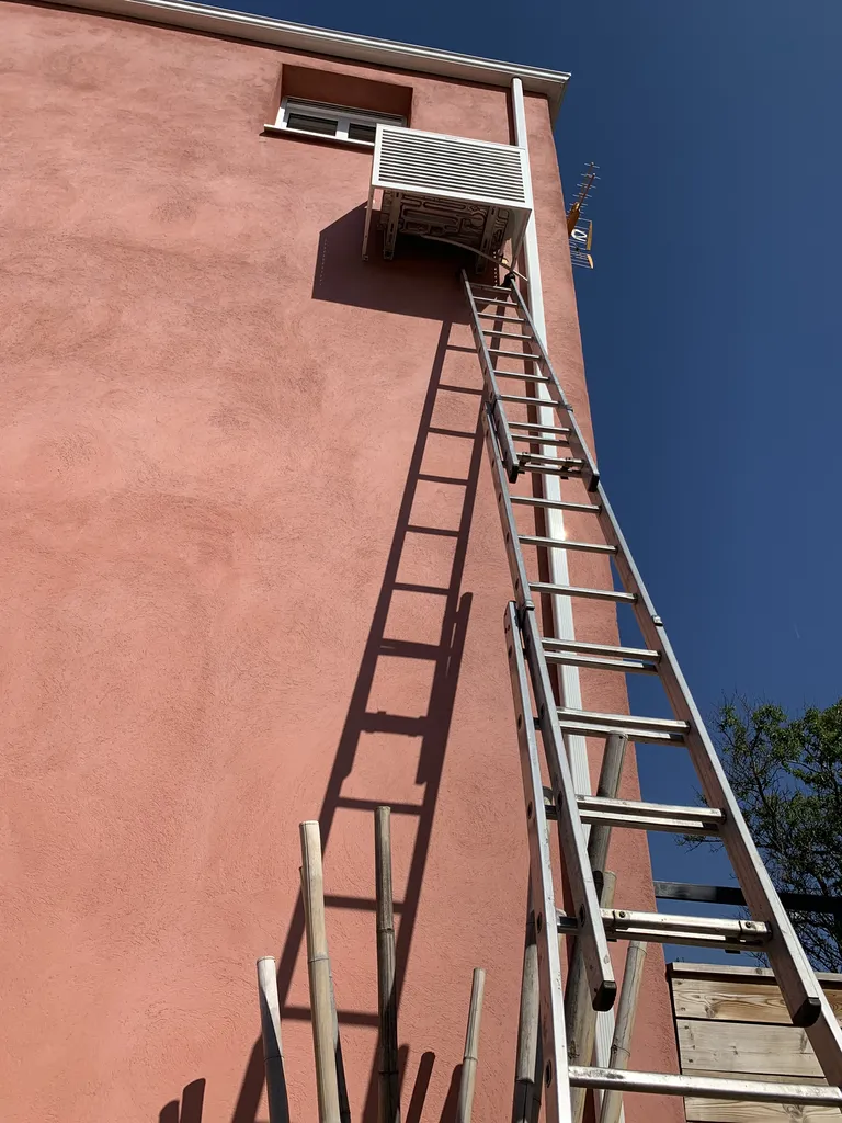 Diagnostic de panne sur un groupe extérieur de pompe à chaleur à La Garde, intervention par Bati Technique également au Pradet