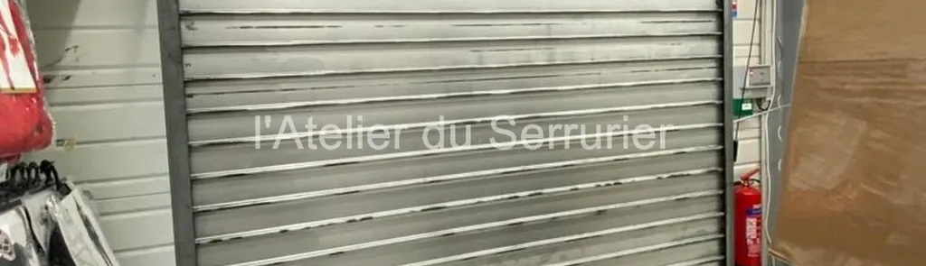 Installer des rideaux métalliques volets roulants portes de garage sécurisés pour protéger commerces et habitations à Salon-de-Provence