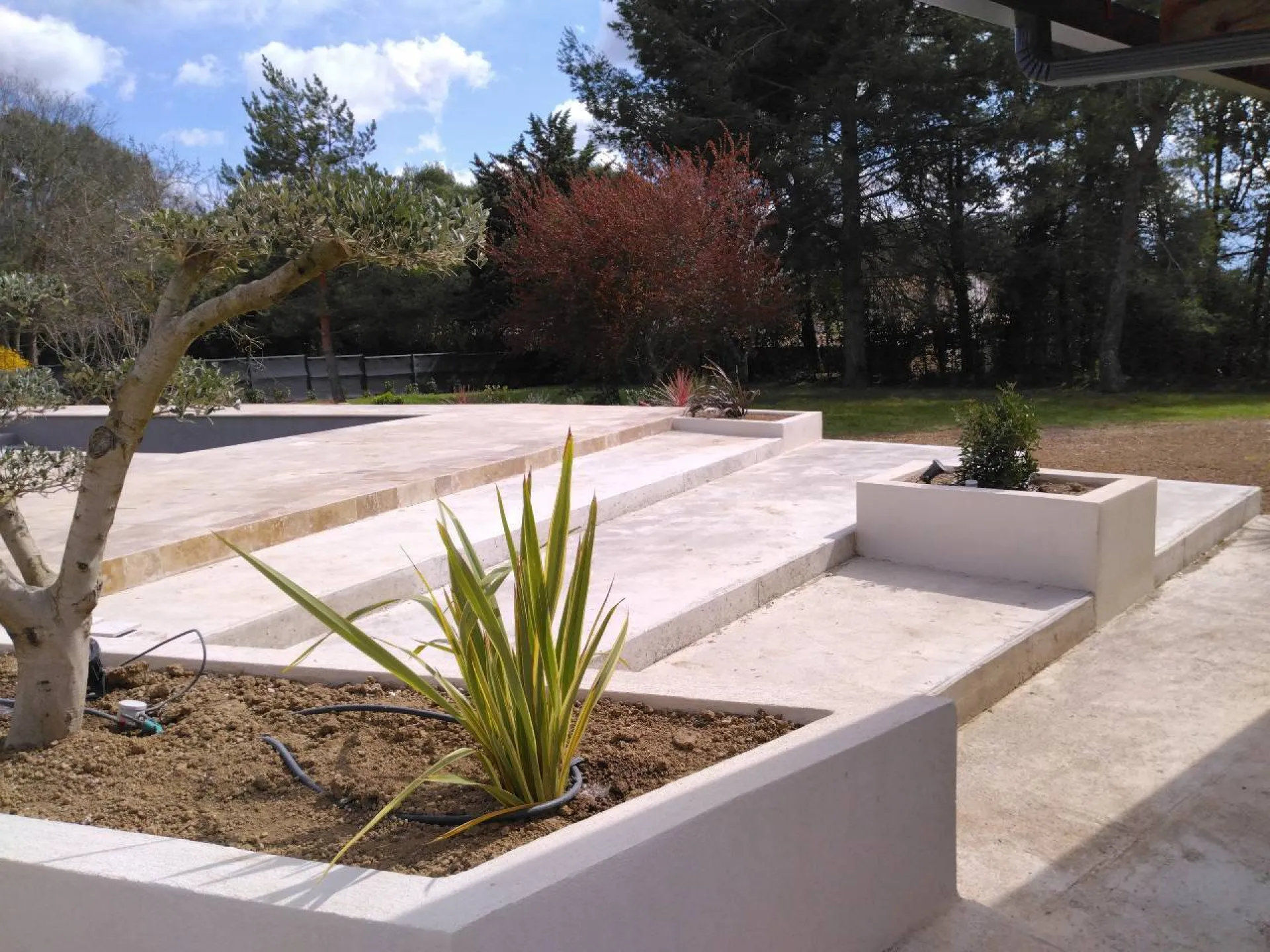 Nos conseils pour avoir un beau jardin en octobre à Cabries