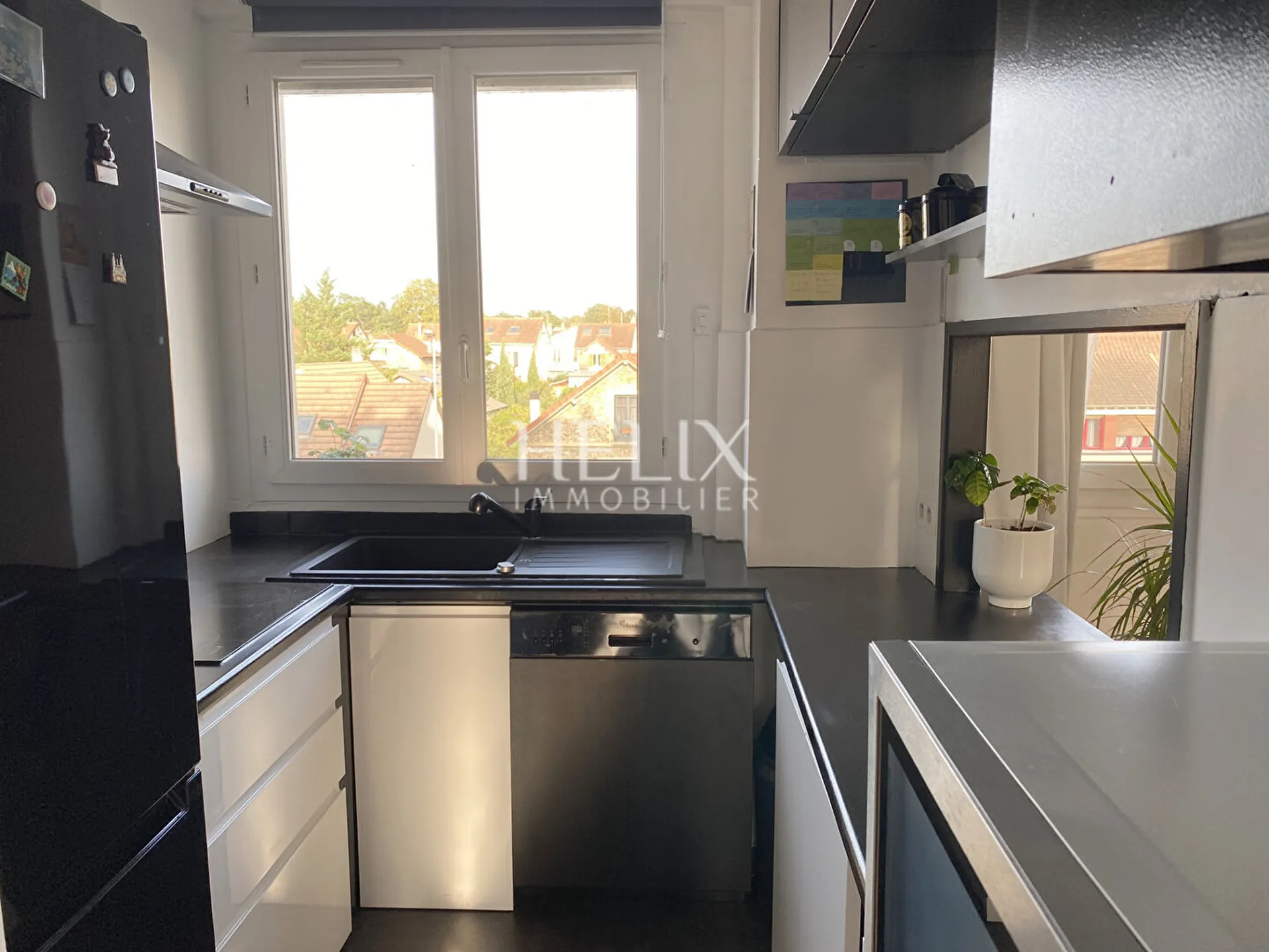 Le Pecq- quartier Mexique -3 pièces lumineux et traversant en parfait état