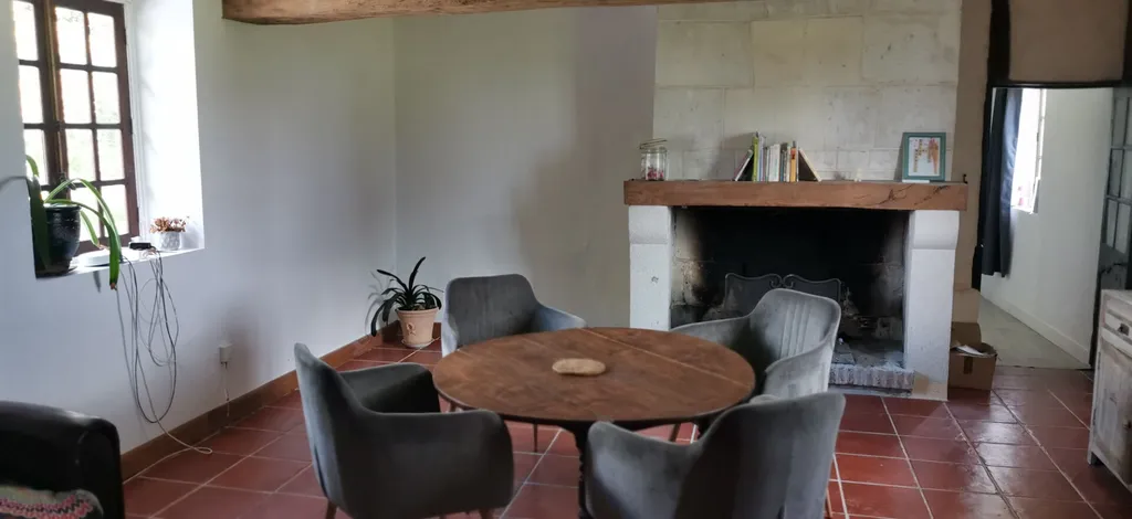 À vendre, longère de 170 m² édifiée sur 6000 m² de terrain sur la commune de NEUVILLE SUR AUTHOU 27800