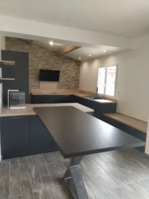 Rénovation d'une cuisine sur-mesure noir mat