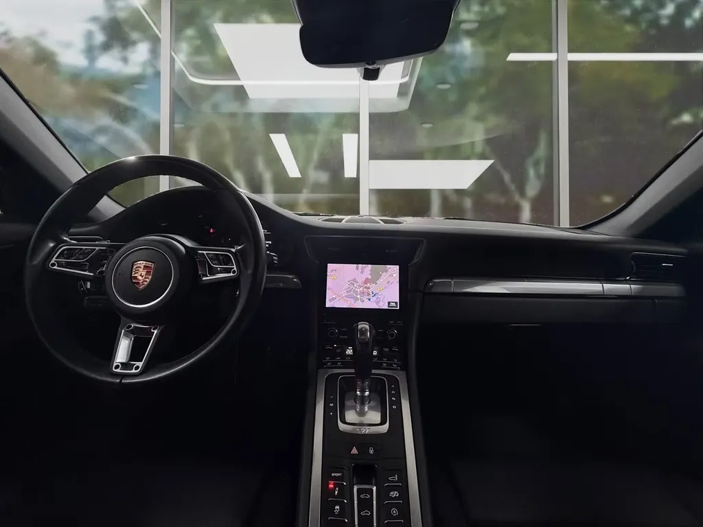 Porsche 911 Carrera 991 essence 370 ch occasion Bordeaux – Coupé sport iconique disponible immédiatement en Gironde