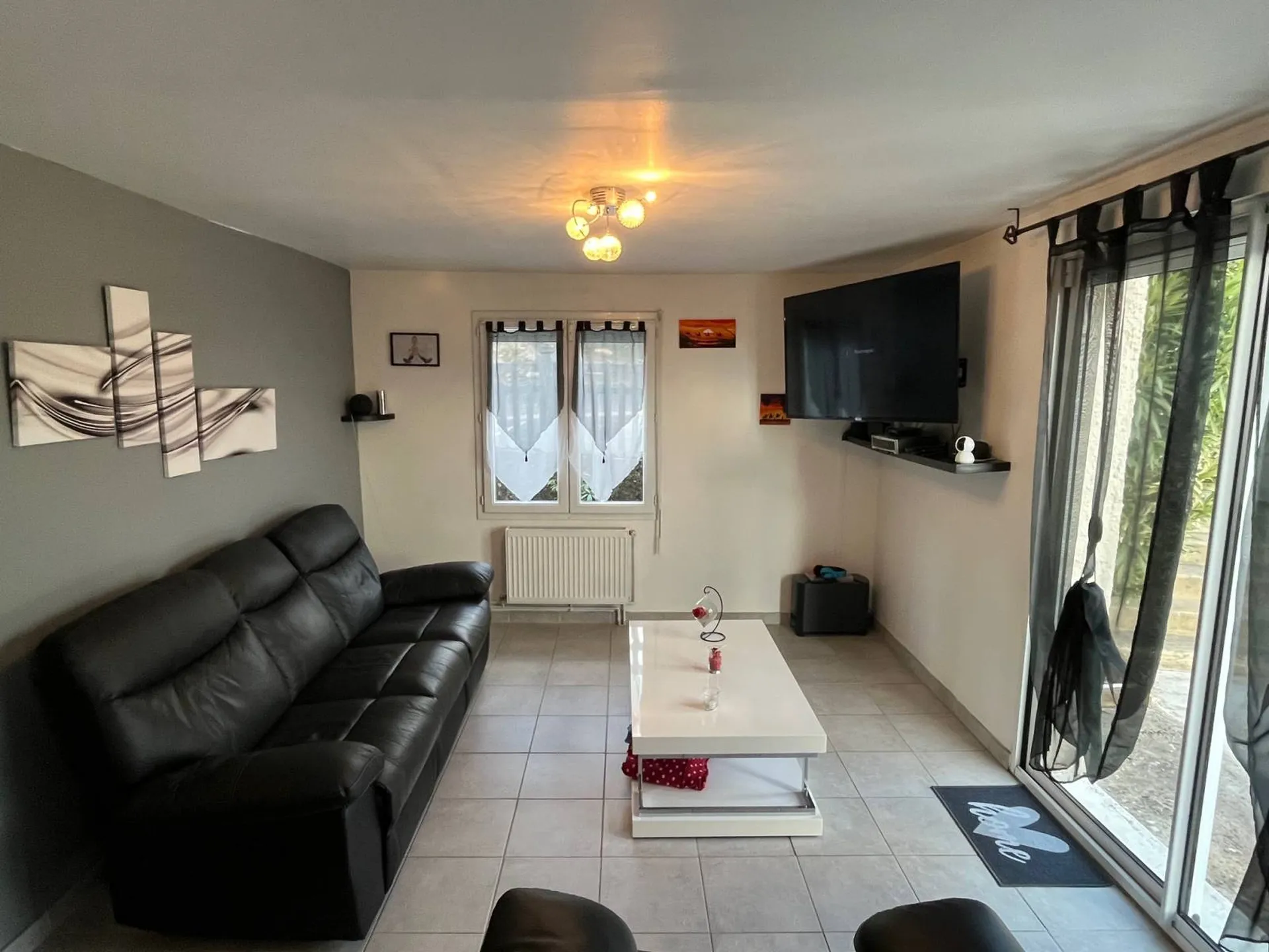 A vendre, maison en bon état général, située au Trait à proximité des commerces