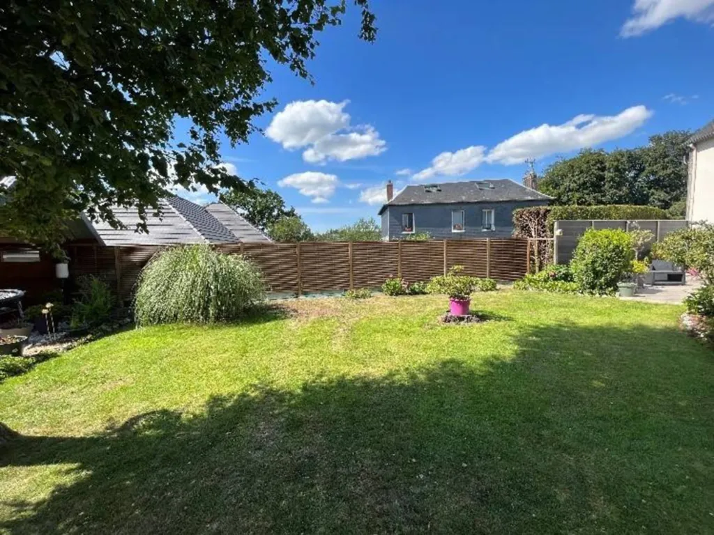 Arrachage de haie pour pose de clôture brise vue en bois par nos artisans paysagistes sur Etretat 76