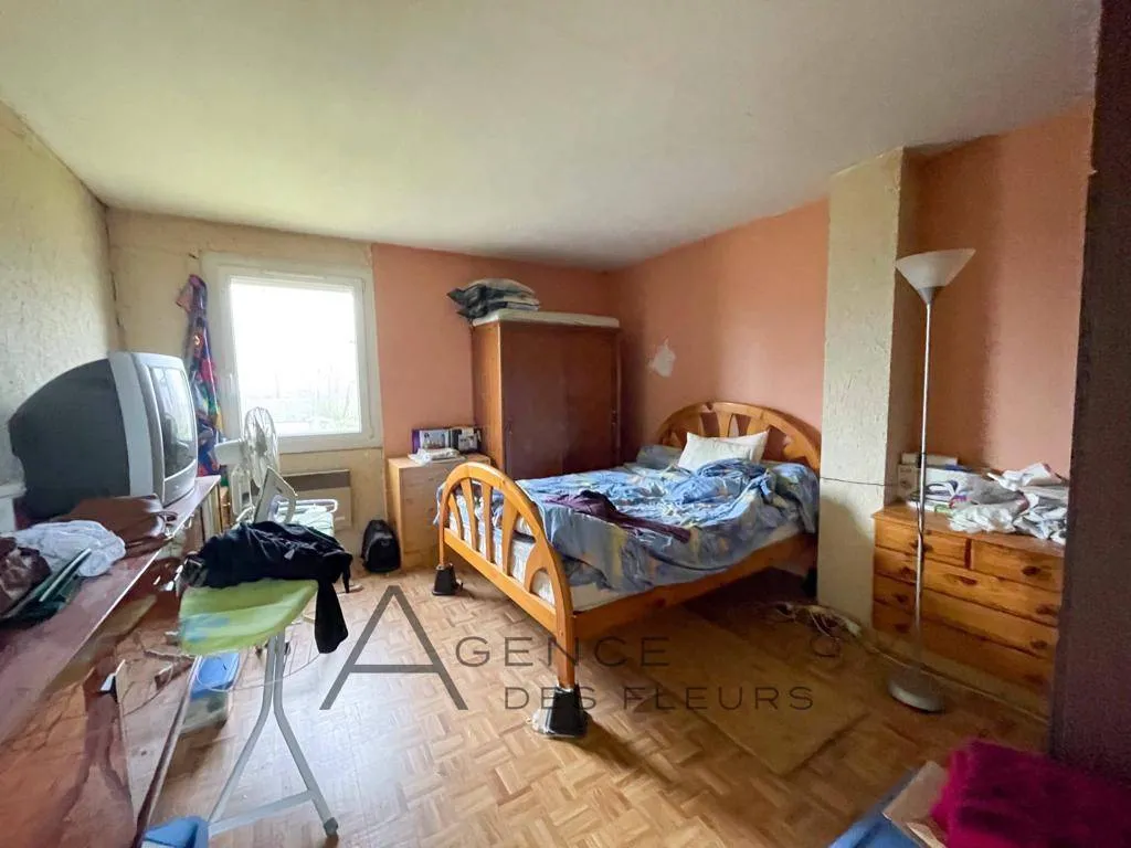 comprenant 2 chambres