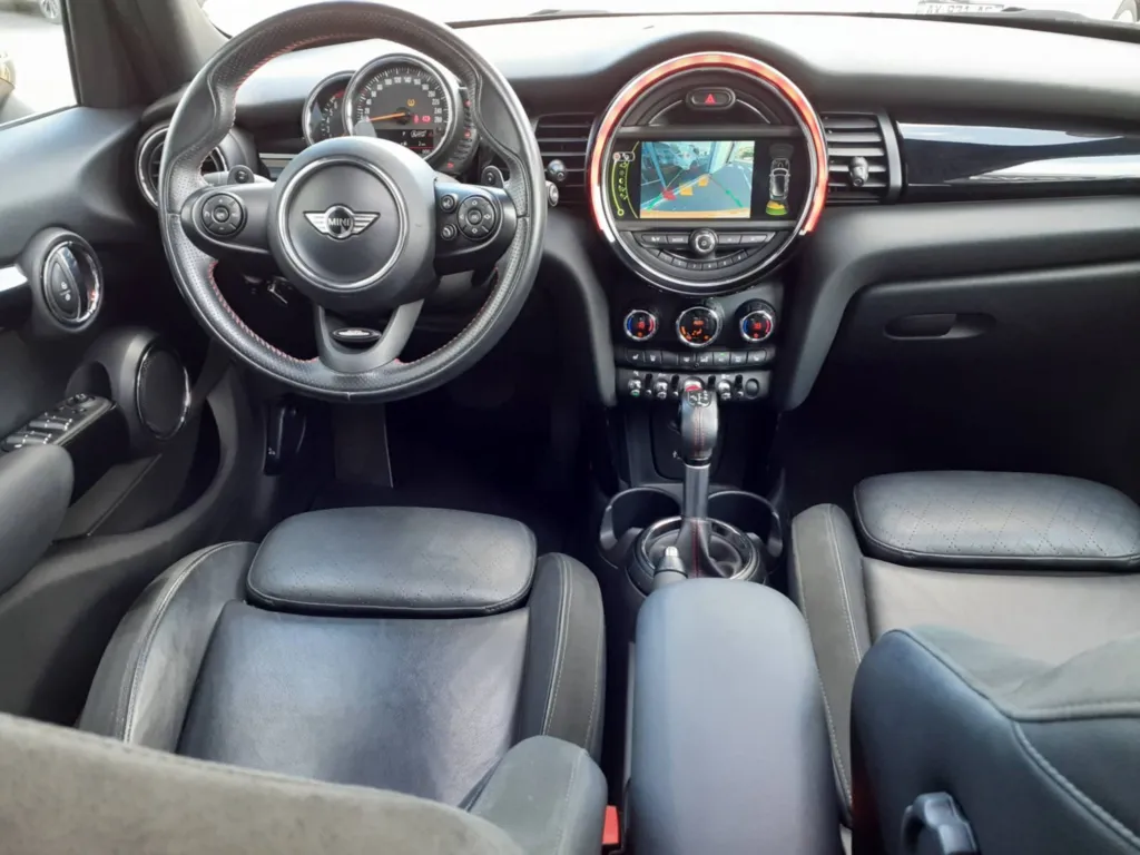 MINI COOPER S OCCASION 192CH 5 PORTES PACK RED HOT CHILI BVA PROCHE DE TOULOUSE EN OCCITANIE