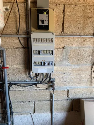 Remise aux normes d’un tableau électrique sur Châteauneuf le rouge, proche de Aix en Provence