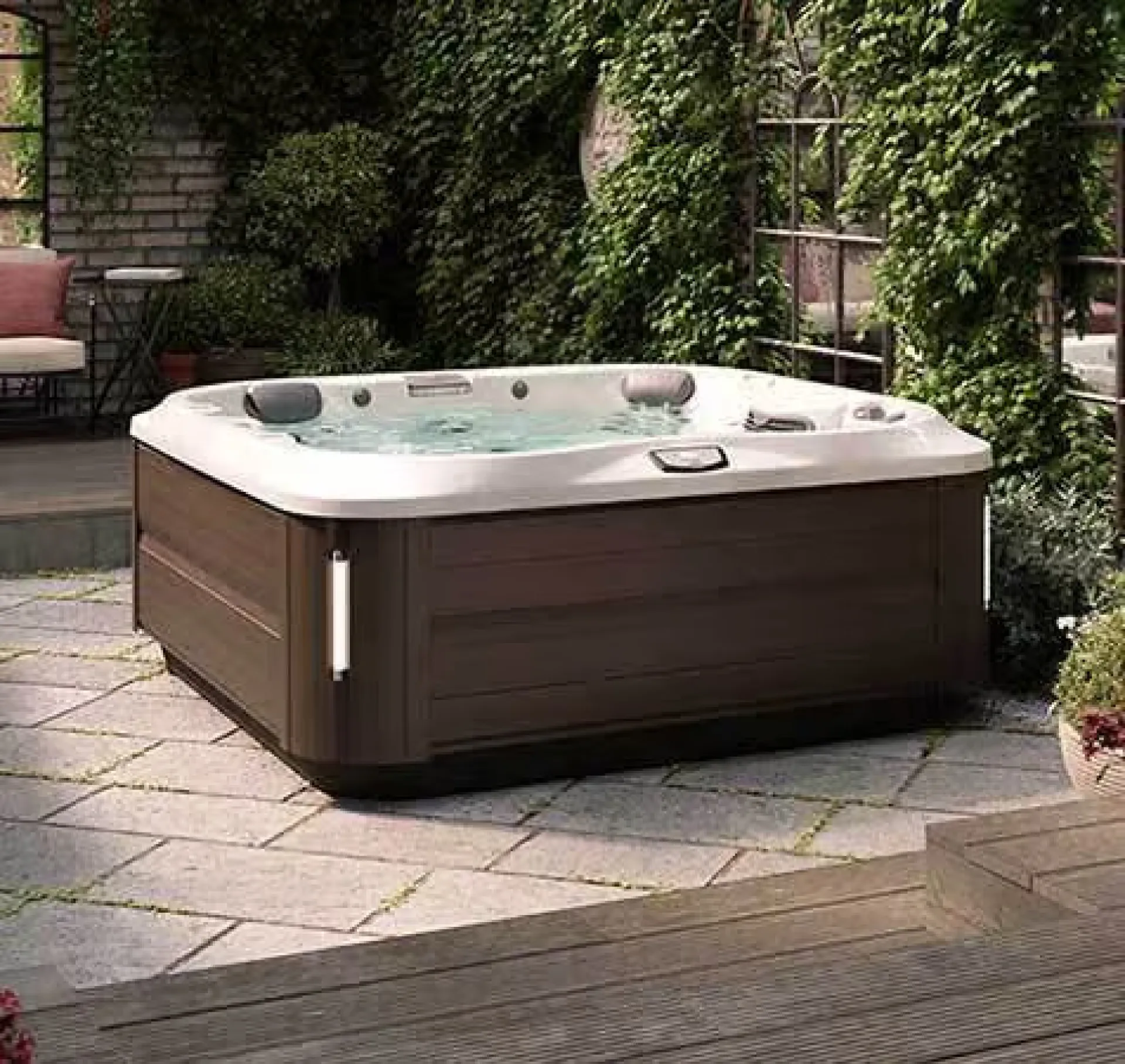 Collection J-300™ de spas Jacuzzi®