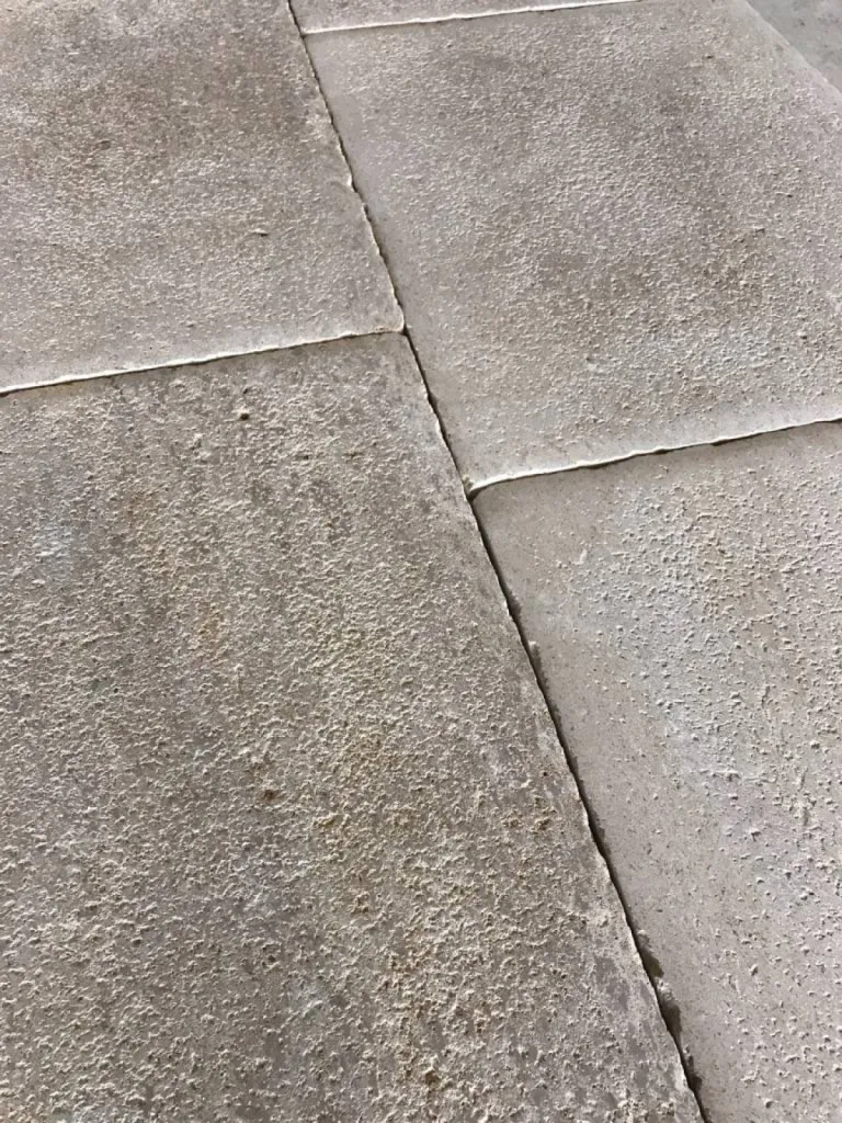 Quelle pierre au 36 rue de Bourgogne choisir pour un carrelage pierre extérieur et intérieur ?