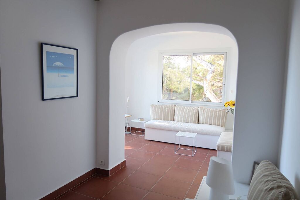 Appartement T2 Cassis unique dans une petite crique avec accès mer, terrasse et solarium 