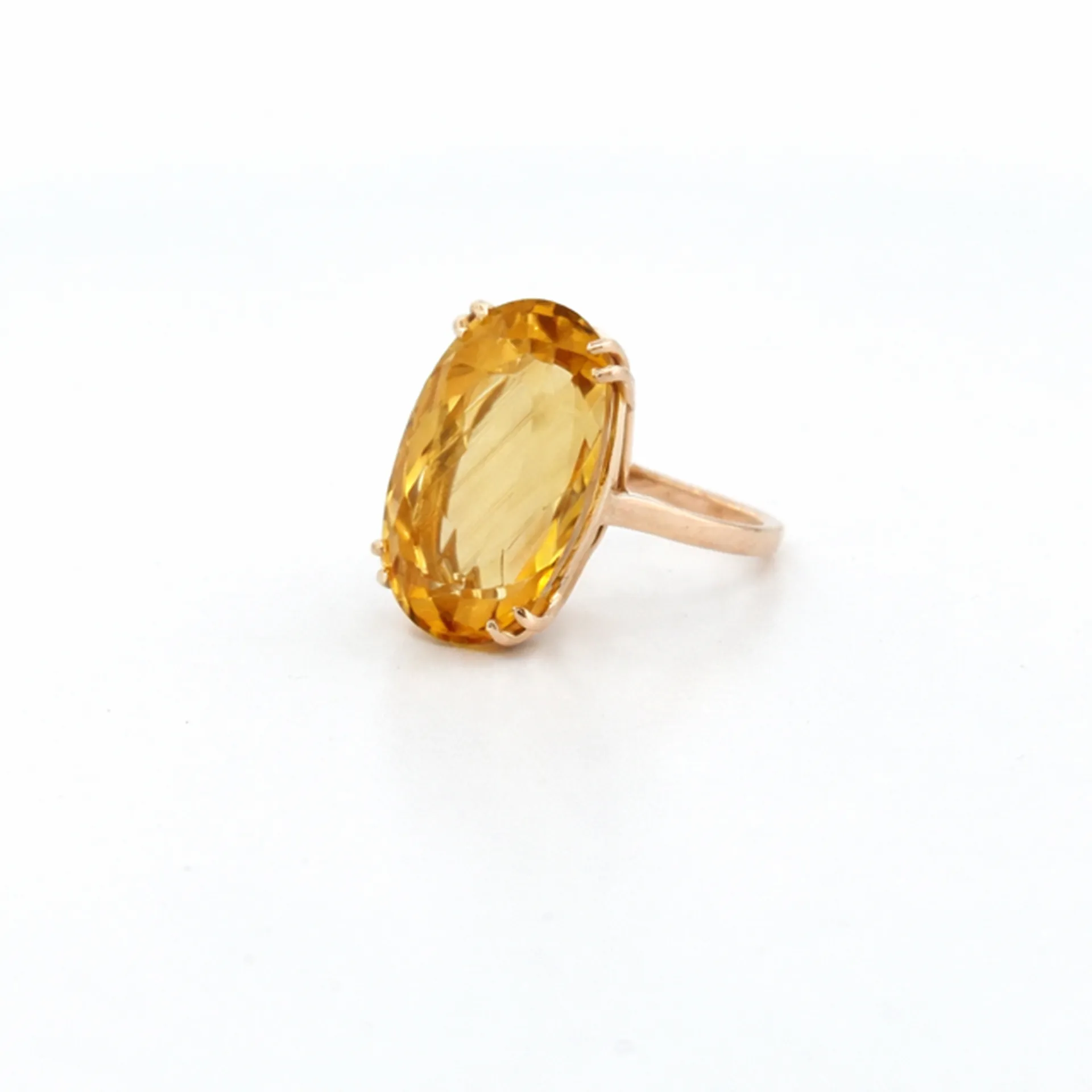 Dépôt-Vente Or Ligne : Bague Citrine Ovale 22 x 13,5 mm en Or 750/1000ème