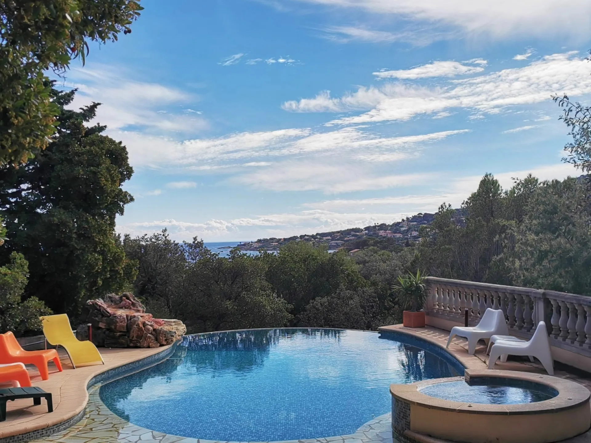 Villa 6 pièce(s) 5 chambre(s) 158 m² Saint Aygulf (83370)