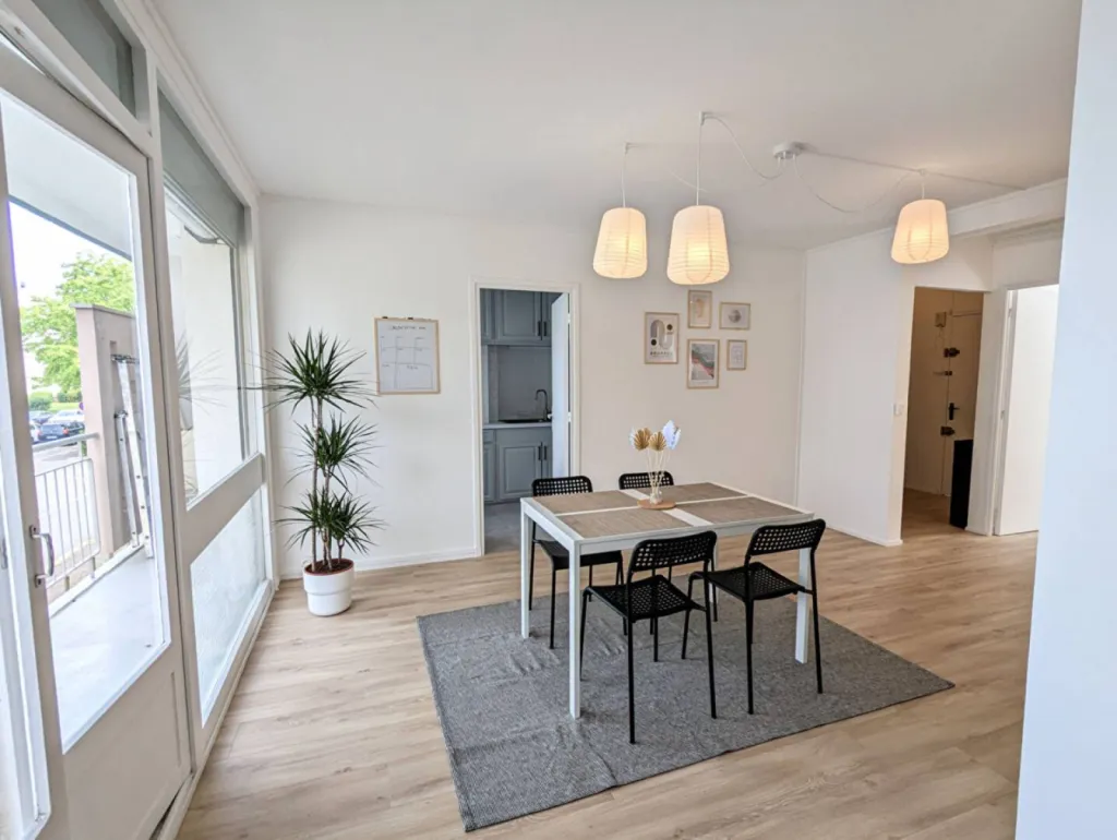 Situé au 1er étage