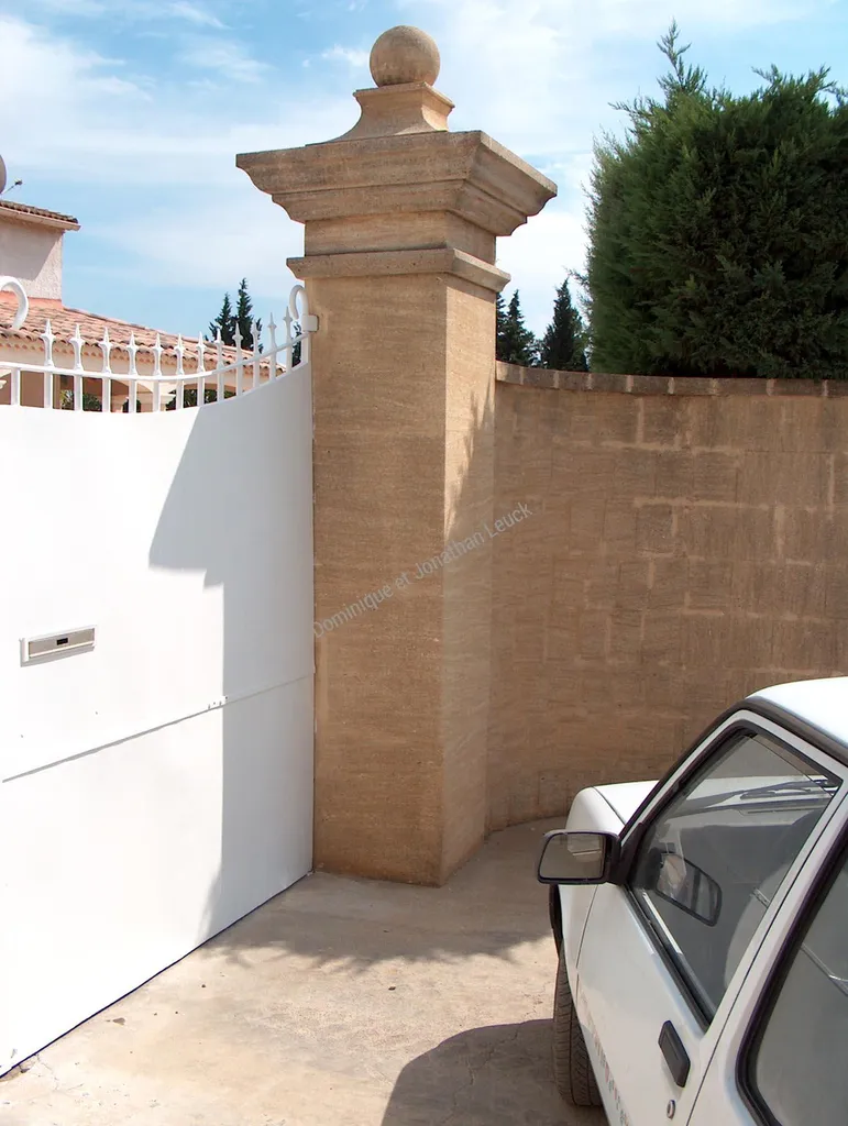 Piliers de portail en pierre