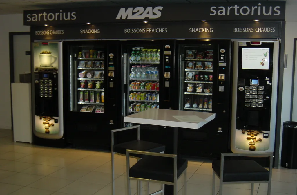 Habillage de Distributeurs de boissons fraîches et chaudes