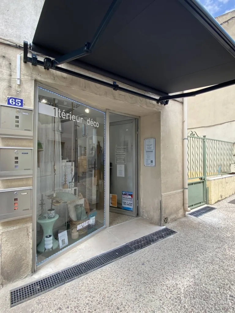 pose de store banne sur mesure salon de provence