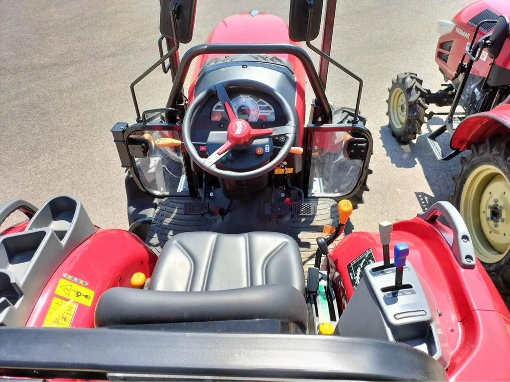 SUPER OFFRE ! Tracteur Yanmar YM 359