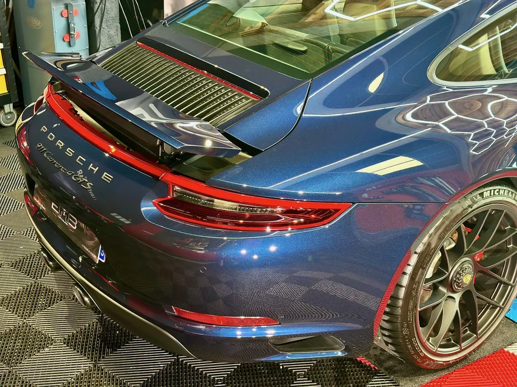 Traitement céramique lyon protection carrosserie dans l’ouest lyonnais spécialiste Porsche 