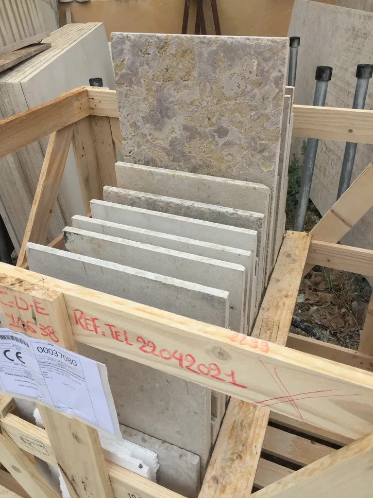 Old Stone Natural Stone Authentic : Vraie Pierre Naturelle Haut de Gamme, Meilleure Alternative aux Carrelages Imitation Pierre