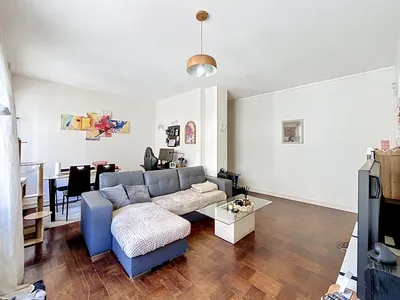 À vendre / F2 de 50 m² avec balcon et cave / Rue Armand Carrel