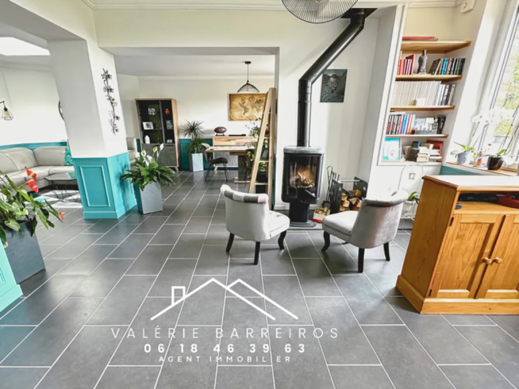 A saisir magnifique maison de 180 m² habitable sur la commune très recherchée de FRENEUSE 76410